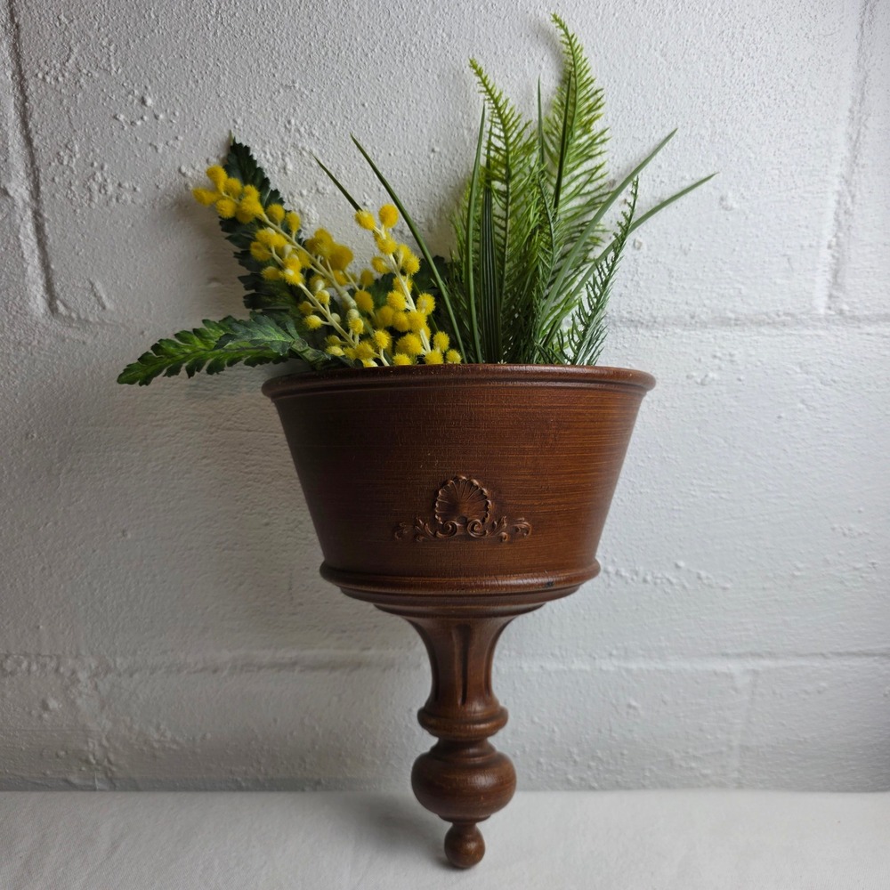 Vintage 60s Syroco Brown Faux Wood Wall Pocket Planter Shell Motif Ornate Urn